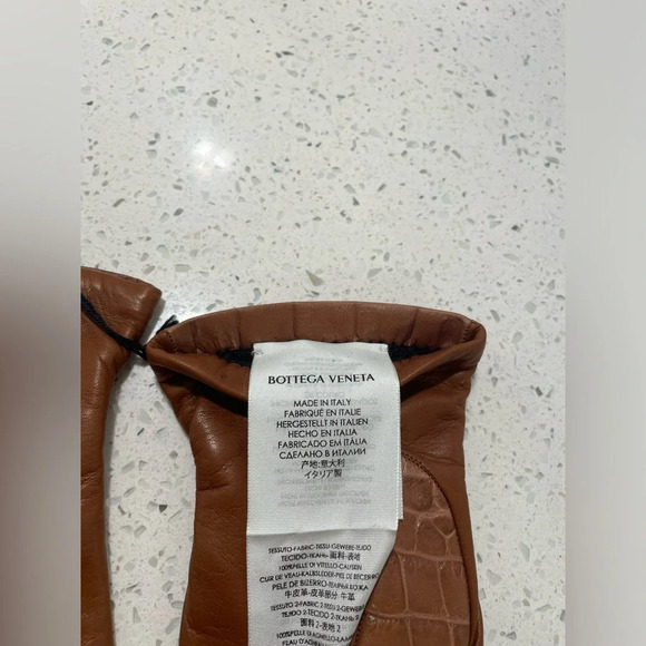 Bottega Venetia Womans Authentic Leather Gloves Carmel Croc Embossed Size 7 NWT - Picture 6 of 8